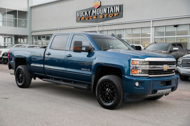 2015 Chevrolet Silverado 3500HD LT Z71 / LONG BED CREW CAB SRW / 4X4 DURAMAX | Austin, TX | Rocky Mountain Truck Stop Austin 2015 Chevrolet Silverado 3500HD LT Z71 / LONG BED CREW CAB SRW / 4X4 DURAMAX | Austin, TX | Rocky Mountain Truck Stop Austin