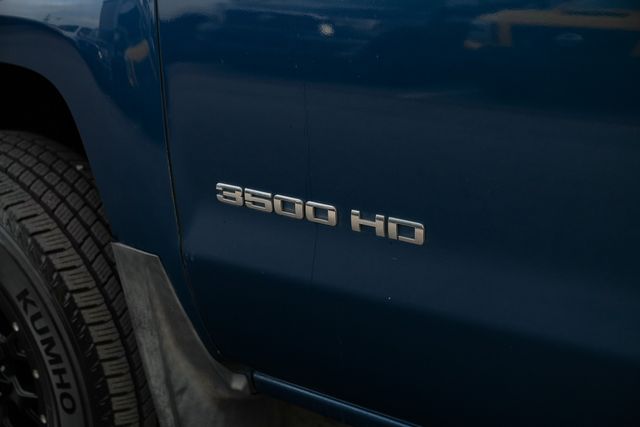 2015 Chevrolet Silverado 3500HD LT Z71 / LONG BED CREW CAB SRW / 4X4 DURAMAX | Austin, TX | Rocky Mountain Truck Stop Austin