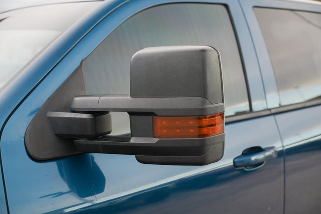 2015 Chevrolet Silverado 3500HD LT Z71 / LONG BED CREW CAB SRW / 4X4 DURAMAX | Austin, TX | Rocky Mountain Truck Stop Austin 2015 Chevrolet Silverado 3500HD LT Z71 / LONG BED CREW CAB SRW / 4X4 DURAMAX | Austin, TX | Rocky Mountain Truck Stop Austin