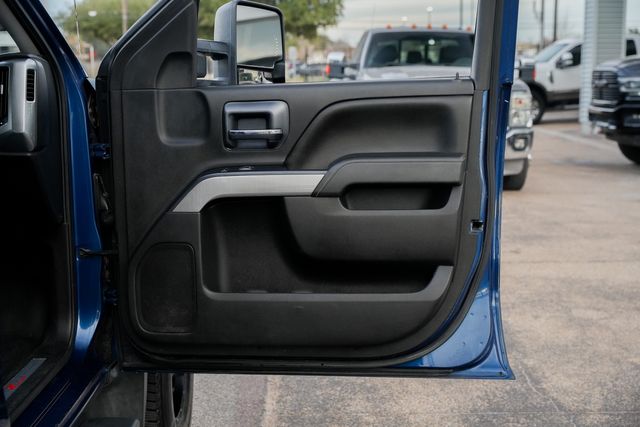 2015 Chevrolet Silverado 3500HD LT Z71 / LONG BED CREW CAB SRW / 4X4 DURAMAX | Austin, TX | Rocky Mountain Truck Stop Austin