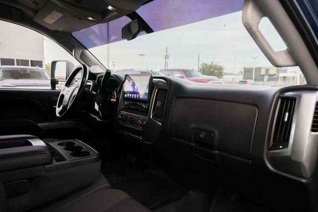 2015 Chevrolet Silverado 3500HD LT Z71 / LONG BED CREW CAB SRW / 4X4 DURAMAX | Austin, TX | Rocky Mountain Truck Stop Austin 2015 Chevrolet Silverado 3500HD LT Z71 / LONG BED CREW CAB SRW / 4X4 DURAMAX | Austin, TX | Rocky Mountain Truck Stop Austin