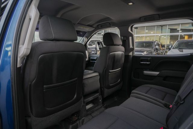 2015 Chevrolet Silverado 3500HD LT Z71 / LONG BED CREW CAB SRW / 4X4 DURAMAX | Austin, TX | Rocky Mountain Truck Stop Austin