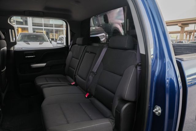 2015 Chevrolet Silverado 3500HD LT Z71 / LONG BED CREW CAB SRW / 4X4 DURAMAX | Austin, TX | Rocky Mountain Truck Stop Austin