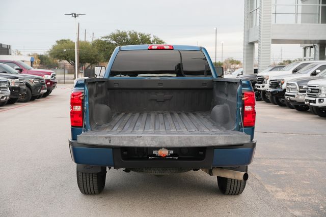 2015 Chevrolet Silverado 3500HD LT Z71 / LONG BED CREW CAB SRW / 4X4 DURAMAX | Austin, TX | Rocky Mountain Truck Stop Austin
