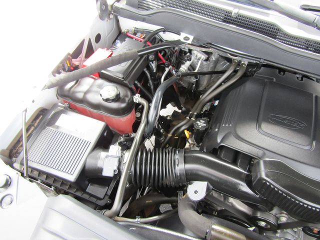 2015 Chevrolet Silverado 3500HD Crew Cab 4x4 with 9' Stake Body and Lift Gate 2015 Chevrolet Silverado 3500HD Crew Cab 4x4 with 9' Stake Body and Lift Gate