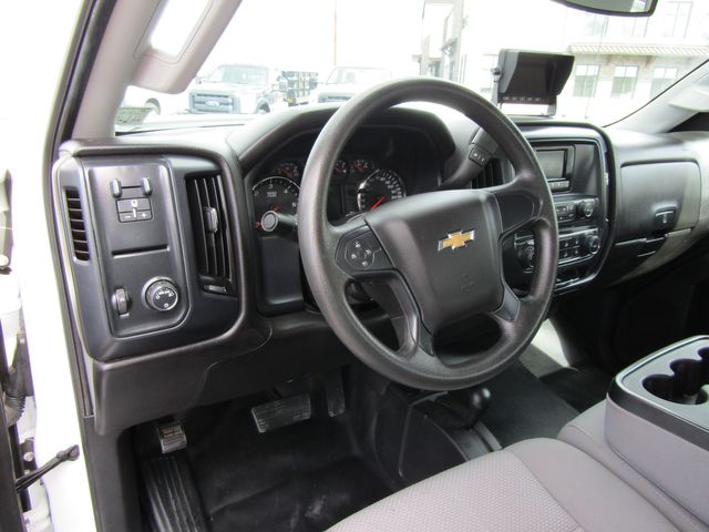 2015 Chevrolet Silverado 3500HD Crew Cab 4x4 with 9' Stake Body and Lift Gate 2015 Chevrolet Silverado 3500HD Crew Cab 4x4 with 9' Stake Body and Lift Gate