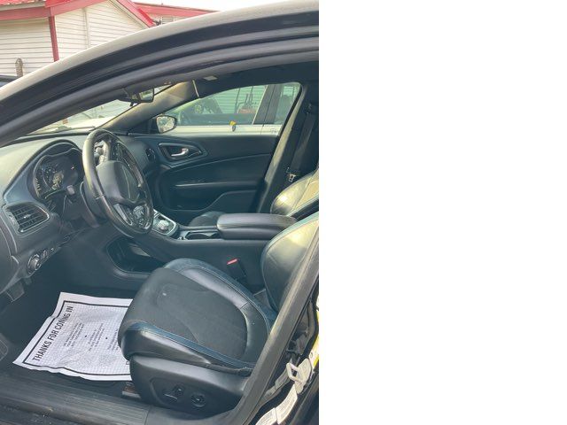 2015 Chrysler 200 S 2015 Chrysler 200 S