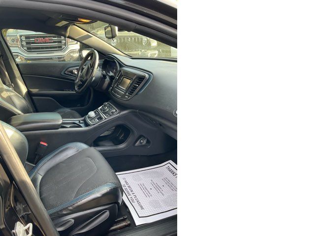 2015 Chrysler 200 S 2015 Chrysler 200 S