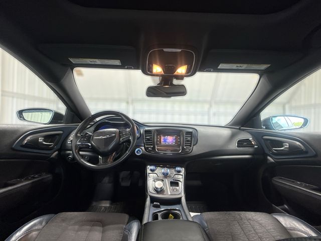 2015 Chrysler 200 S 2015 Chrysler 200 S