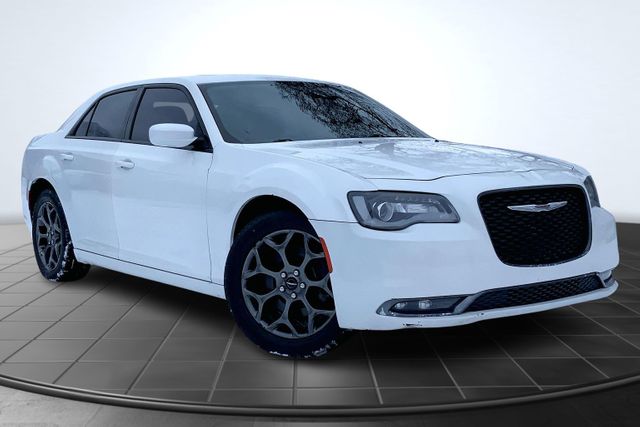 2015 Chrysler 300 S | Elyria, OH | PHD Auto Group