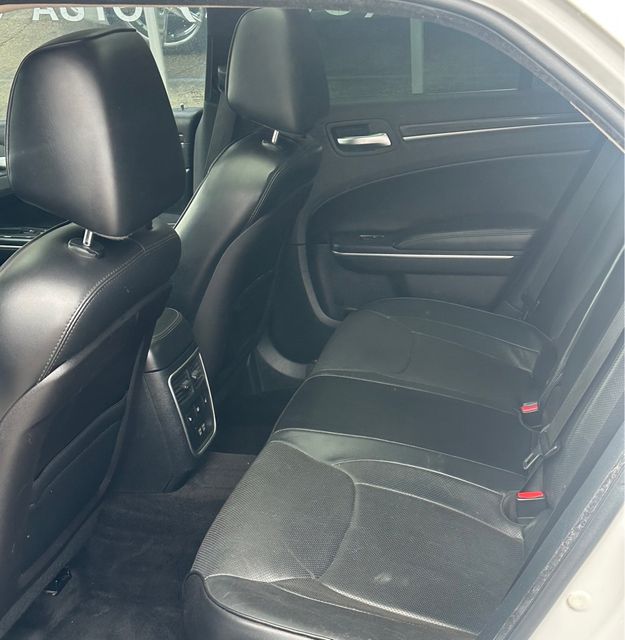 2015 Chrysler 300 300C