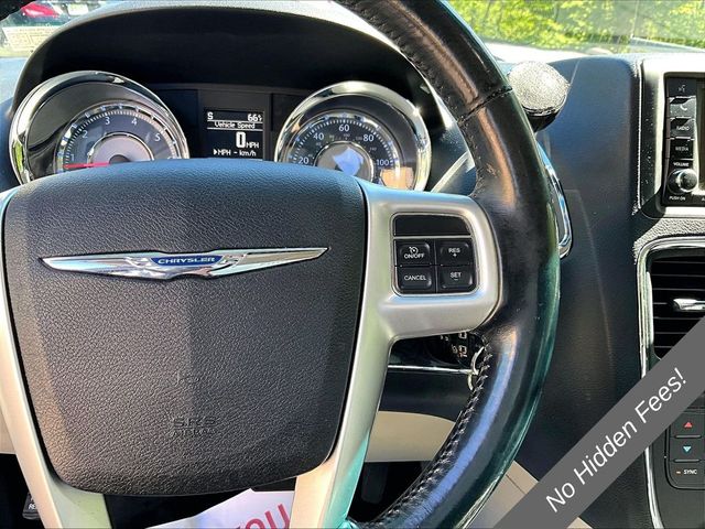 2015 Chrysler Town and Country Touring