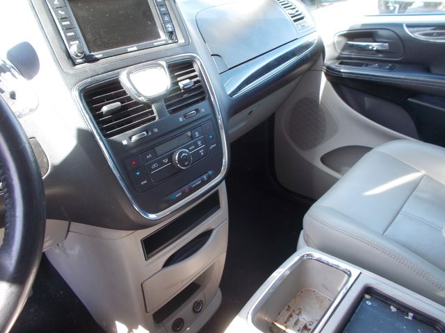 2015 Chrysler Town and Country Touring 2015 Chrysler Town and Country Touring