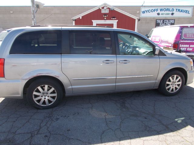2015 Chrysler Town and Country Touring