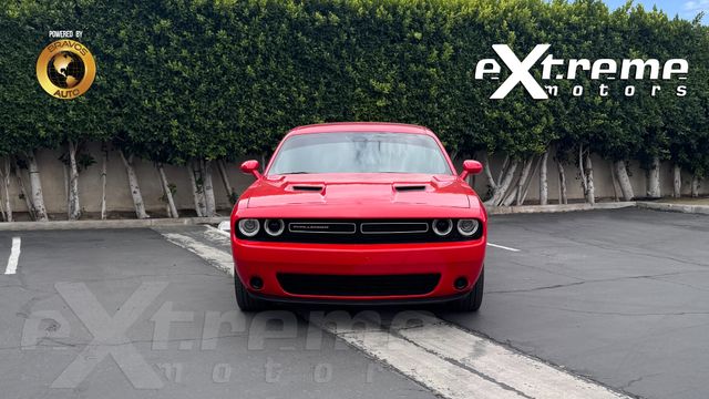 2015 Dodge Challenger SXT