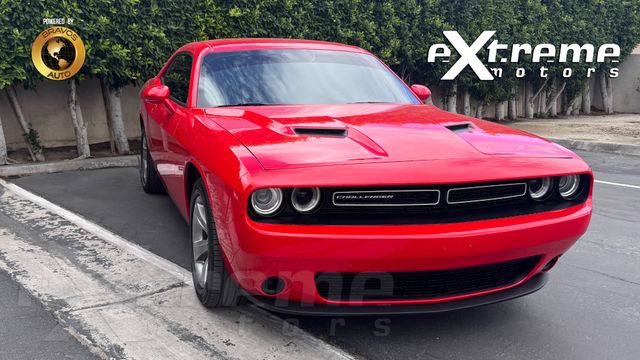 2015 Dodge Challenger SXT