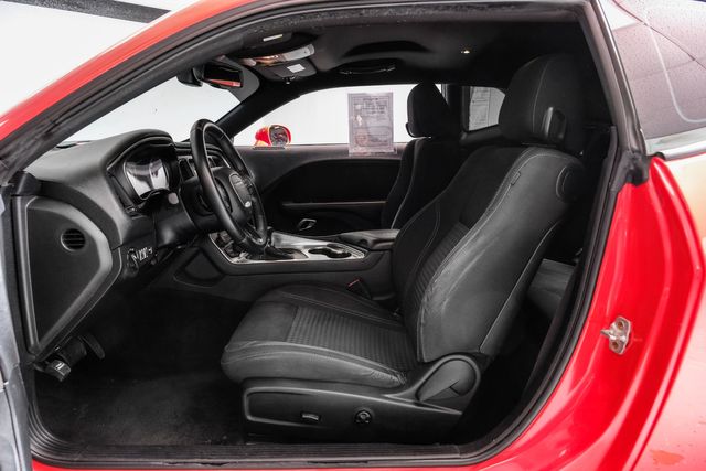 2015 Dodge Challenger SXT V6 | Dallas, TX | Stevens Motor Company LLC