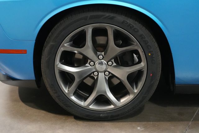 2015 Dodge Challenger SXT Plus