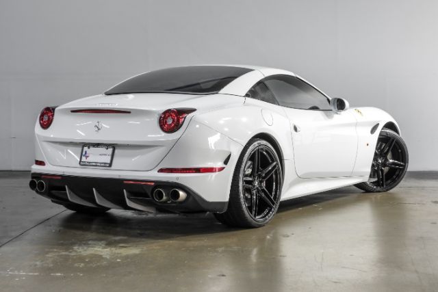 2015 Ferrari California T 3.9L V8 Twin Turbo Staggered SV-F Wheels Pirelli | Dallas, TX | East Dallas Diesel 2015 Ferrari California T 3.9L V8 Twin Turbo Staggered SV-F Wheels Pirelli | Dallas, TX | East Dallas Diesel
