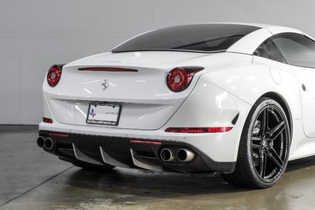 2015 Ferrari California T 3.9L V8 Twin Turbo Staggered SV-F Wheels Pirelli | Dallas, TX | East Dallas Diesel 2015 Ferrari California T 3.9L V8 Twin Turbo Staggered SV-F Wheels Pirelli | Dallas, TX | East Dallas Diesel