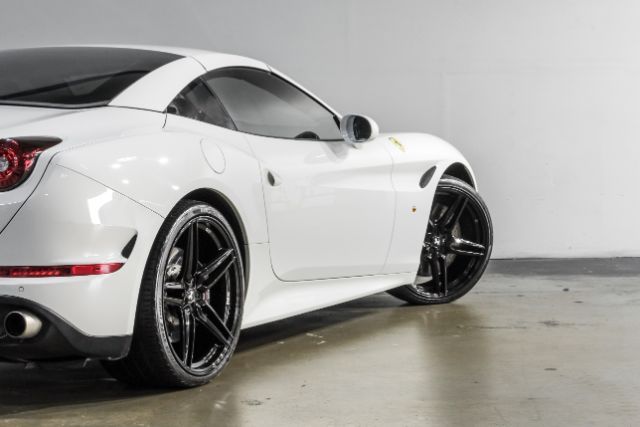 2015 Ferrari California T 3.9L V8 Twin Turbo Staggered SV-F Wheels Pirelli | Dallas, TX | East Dallas Diesel 2015 Ferrari California T 3.9L V8 Twin Turbo Staggered SV-F Wheels Pirelli | Dallas, TX | East Dallas Diesel