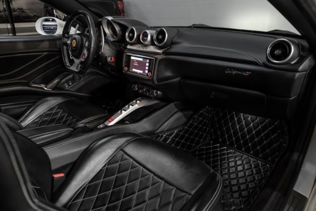 2015 Ferrari California T 3.9L V8 Twin Turbo Staggered SV-F Wheels Pirelli | Dallas, TX | East Dallas Diesel 2015 Ferrari California T 3.9L V8 Twin Turbo Staggered SV-F Wheels Pirelli | Dallas, TX | East Dallas Diesel