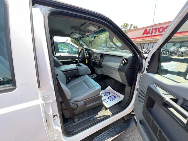 2015 Ford 2wd F-350 XL; PLATINUM; 2015 Ford 2wd F-350 XL; PLATINUM;