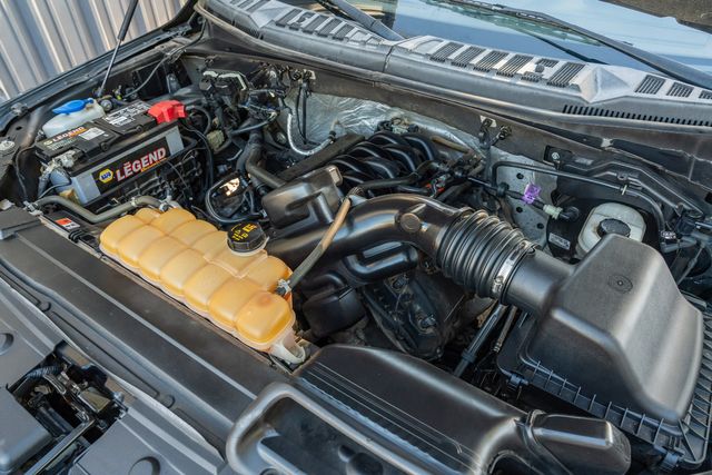 2015 Ford F-150 XLT CREW CAB FX4 / 5.0 V8 / 4X4 / CLEAN CARFAX | Dallas, TX | Rocky Mountain Truck Stop Dallas 2015 Ford F-150 XLT CREW CAB FX4 / 5.0 V8 / 4X4 / CLEAN CARFAX | Dallas, TX | Rocky Mountain Truck Stop Dallas