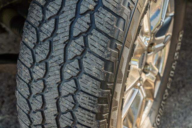 2015 Ford F-150 XLT CREW CAB FX4 / 5.0 V8 / 4X4 / CLEAN CARFAX | Austin, TX | Rocky Mountain Truck Stop Austin 2015 Ford F-150 XLT CREW CAB FX4 / 5.0 V8 / 4X4 / CLEAN CARFAX | Austin, TX | Rocky Mountain Truck Stop Austin