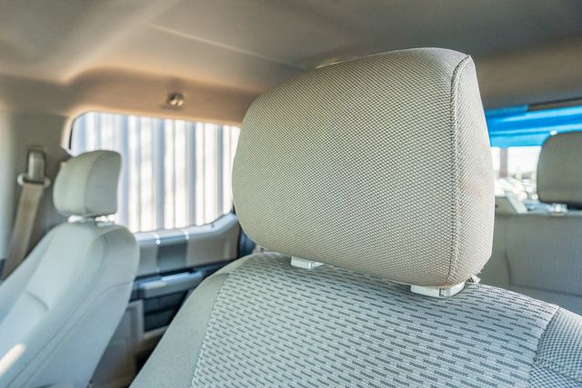 2015 Ford F-150 XLT CREW CAB FX4 / 5.0 V8 / 4X4 / CLEAN CARFAX | Dallas, TX | Rocky Mountain Truck Stop Dallas 2015 Ford F-150 XLT CREW CAB FX4 / 5.0 V8 / 4X4 / CLEAN CARFAX | Dallas, TX | Rocky Mountain Truck Stop Dallas