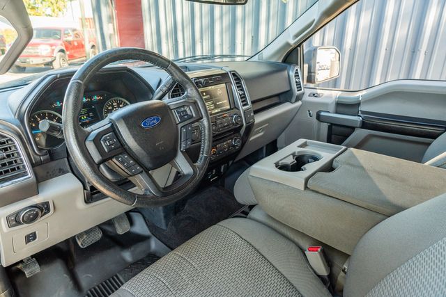 2015 Ford F-150 XLT CREW CAB FX4 / 5.0 V8 / 4X4 / CLEAN CARFAX | Austin, TX | Rocky Mountain Truck Stop Austin 2015 Ford F-150 XLT CREW CAB FX4 / 5.0 V8 / 4X4 / CLEAN CARFAX | Austin, TX | Rocky Mountain Truck Stop Austin