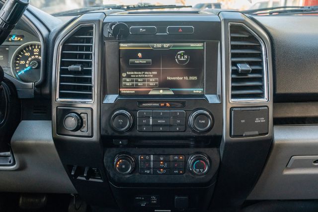 2015 Ford F-150 XLT CREW CAB FX4 / 5.0 V8 / 4X4 / CLEAN CARFAX | Dallas, TX | Rocky Mountain Truck Stop Dallas 2015 Ford F-150 XLT CREW CAB FX4 / 5.0 V8 / 4X4 / CLEAN CARFAX | Dallas, TX | Rocky Mountain Truck Stop Dallas