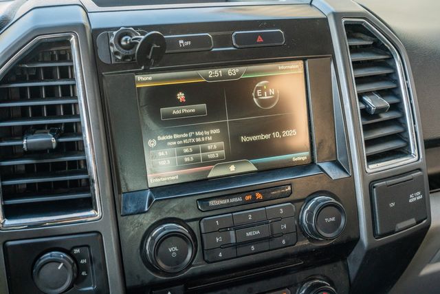 2015 Ford F-150 XLT CREW CAB FX4 / 5.0 V8 / 4X4 / CLEAN CARFAX | Dallas, TX | Rocky Mountain Truck Stop Dallas 2015 Ford F-150 XLT CREW CAB FX4 / 5.0 V8 / 4X4 / CLEAN CARFAX | Dallas, TX | Rocky Mountain Truck Stop Dallas