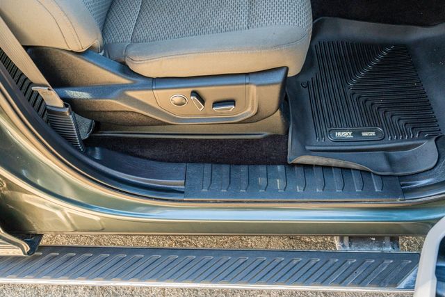 2015 Ford F-150 XLT CREW CAB FX4 / 5.0 V8 / 4X4 / CLEAN CARFAX | Dallas, TX | Rocky Mountain Truck Stop Dallas 2015 Ford F-150 XLT CREW CAB FX4 / 5.0 V8 / 4X4 / CLEAN CARFAX | Dallas, TX | Rocky Mountain Truck Stop Dallas