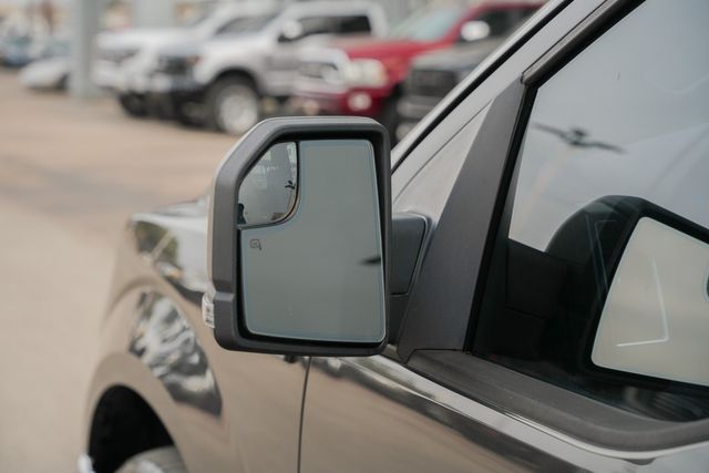 2015 Ford F-150 XLT CREW CAB RWD / LOW MILES / 5.0L V-8 | Austin, TX | Rocky Mountain Truck Stop Austin