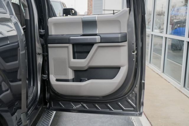 2015 Ford F-150 XLT CREW CAB RWD / LOW MILES / 5.0L V-8 | Austin, TX | Rocky Mountain Truck Stop Austin 2015 Ford F-150 XLT CREW CAB RWD / LOW MILES / 5.0L V-8 | Austin, TX | Rocky Mountain Truck Stop Austin