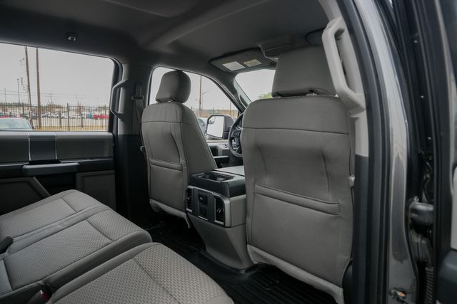 2015 Ford F-150 XLT CREW CAB RWD / LOW MILES / 5.0L V-8 | Austin, TX | Rocky Mountain Truck Stop Austin