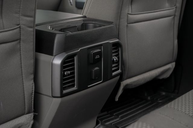 2015 Ford F-150 XLT CREW CAB RWD / LOW MILES / 5.0L V-8 | Austin, TX | Rocky Mountain Truck Stop Austin