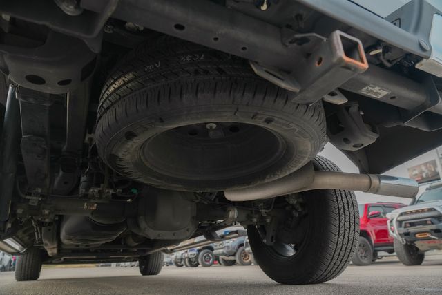 2015 Ford F-150 XLT CREW CAB RWD / LOW MILES / 5.0L V-8 | Austin, TX | Rocky Mountain Truck Stop Austin