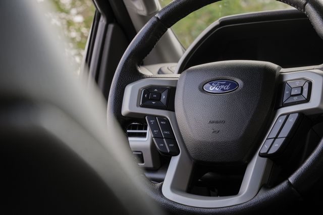 2015 Ford F-150 Lariat RWD / LEATHER W/ UPGRADES | Austin, TX | Rocky Mountain Truck Stop Austin