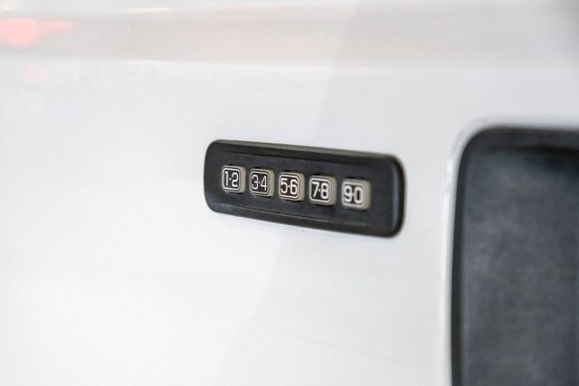 2015 Ford F-250 Super Duty XLT | Addison, TX | Mr Car Guys