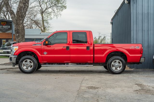 2015 Ford F-250 Super Duty XLT CREW CAB / 6.7L DIESEL | Austin, TX | Rocky Mountain Truck Stop Austin