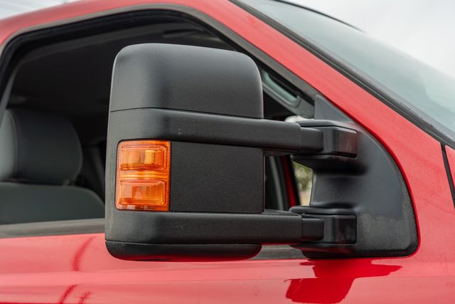 2015 Ford F-250 Super Duty XLT CREW CAB / 6.7L DIESEL | Austin, TX | Rocky Mountain Truck Stop Austin