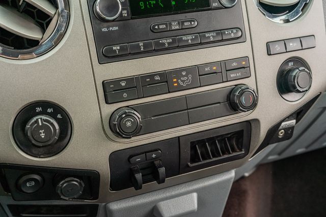 2015 Ford F-250 Super Duty XLT CREW CAB / 6.7L DIESEL | Dallas, TX | Rocky Mountain Truck Stop Dallas 2015 Ford F-250 Super Duty XLT CREW CAB / 6.7L DIESEL | Dallas, TX | Rocky Mountain Truck Stop Dallas