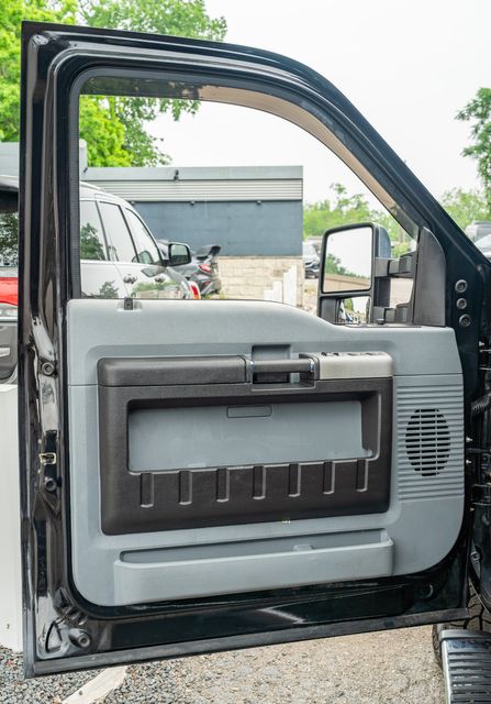 2015 Ford F-250 Super Duty XLT CREW CAB FX4 4X4 / 6.7L DIESEL / LOW MILES | Austin, TX | Rocky Mountain Truck Stop Austin 2015 Ford F-250 Super Duty XLT CREW CAB FX4 4X4 / 6.7L DIESEL / LOW MILES | Austin, TX | Rocky Mountain Truck Stop Austin