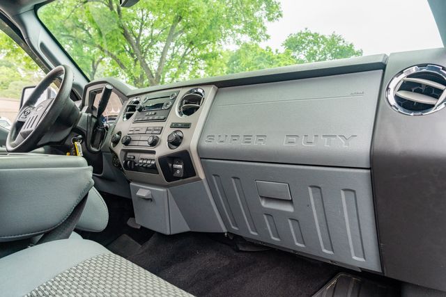 2015 Ford F-250 Super Duty XLT CREW CAB FX4 4X4 / 6.7L DIESEL / LOW MILES | Austin, TX | Rocky Mountain Truck Stop Austin 2015 Ford F-250 Super Duty XLT CREW CAB FX4 4X4 / 6.7L DIESEL / LOW MILES | Austin, TX | Rocky Mountain Truck Stop Austin