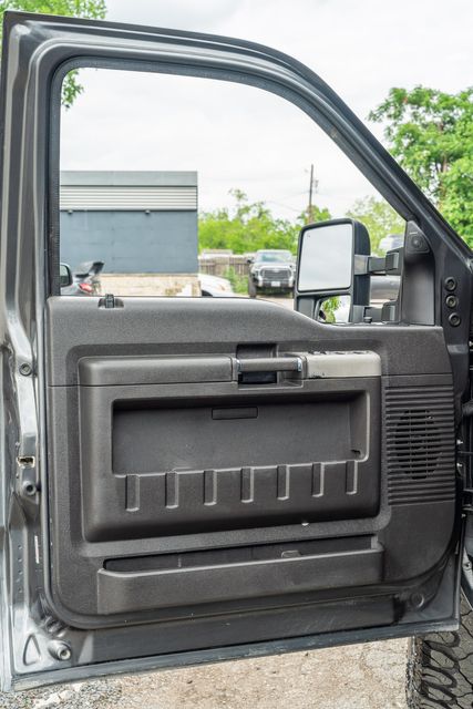 2015 Ford F-250 Super Duty Lariat ULTIMATE CREW CAB FX4 4X4 / 6.7L DIESEL | Austin, TX | Rocky Mountain Truck Stop Austin