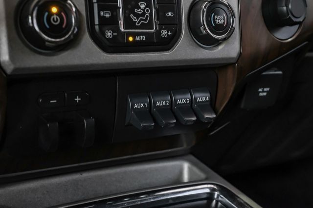 2015 Ford F-350 Super Duty Lariat