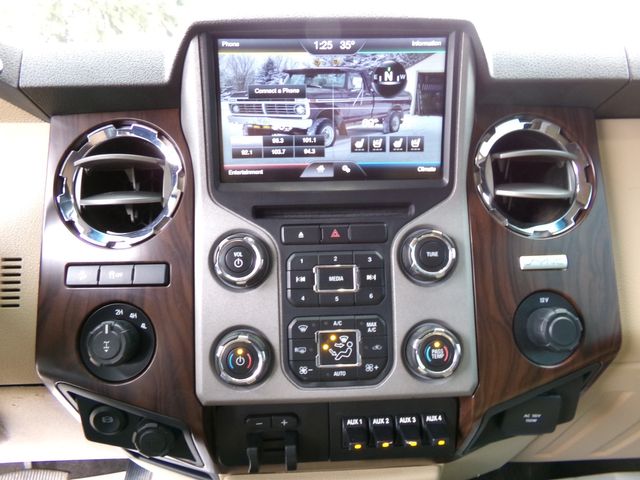 2015 Ford F-350 Super Duty Crew Lariat