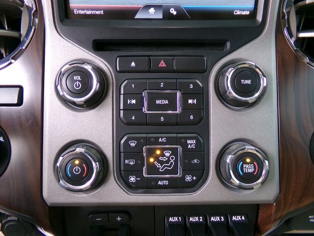 2015 Ford F-350 Super Duty Crew Lariat